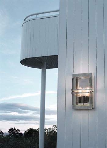Norlys Basel rustfrit stål udendørs plafond væglampe med klart glas på facade